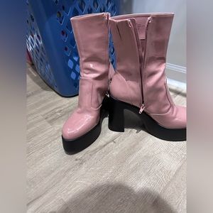 Shiny boots pink